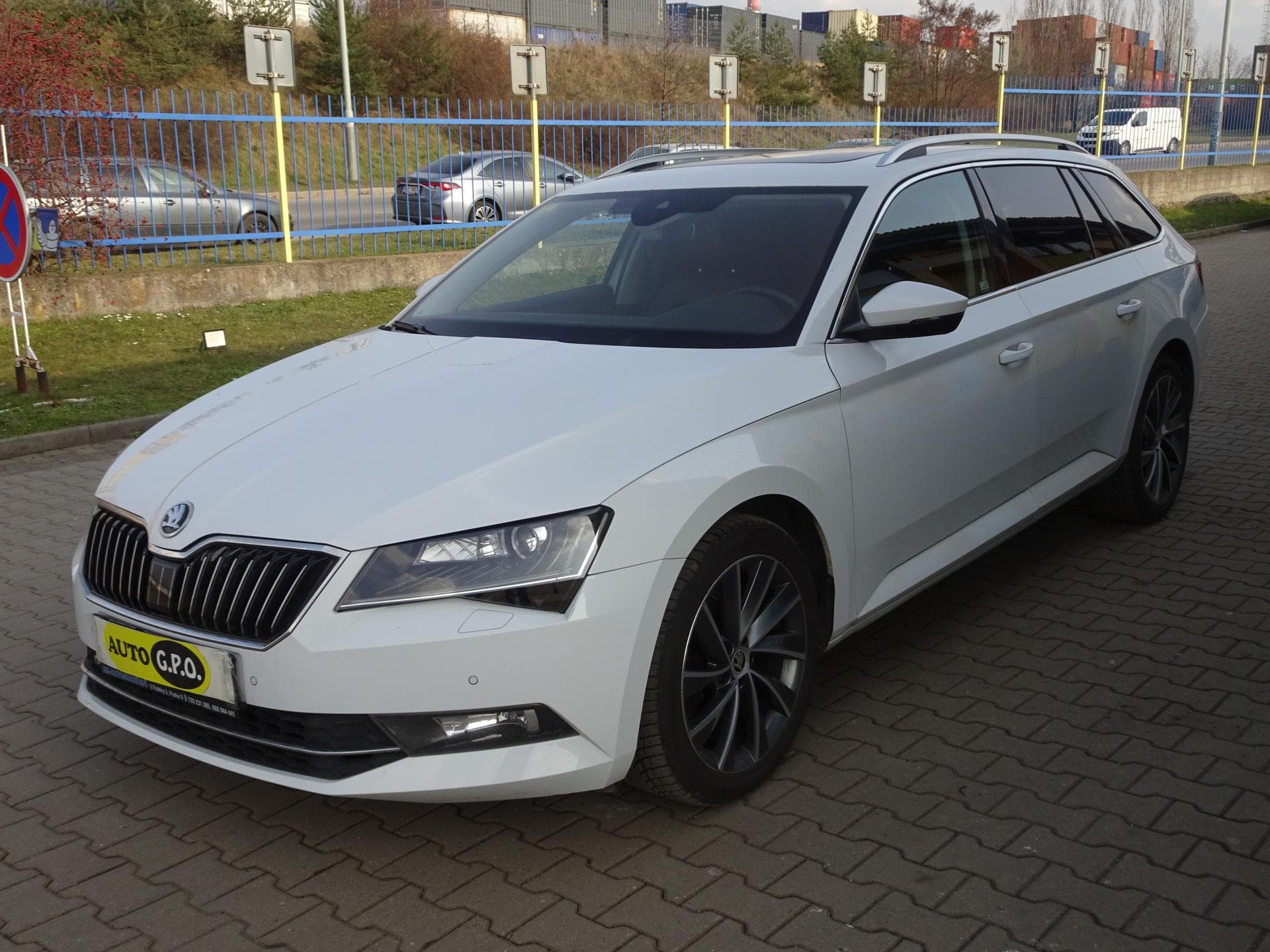 Škoda Superb - 4