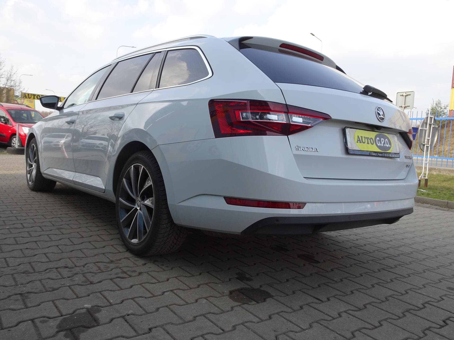 Škoda Superb - 7