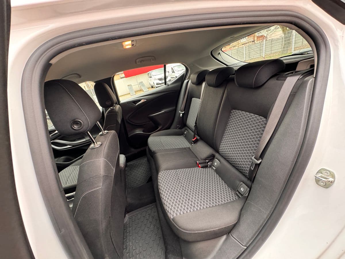 2016 Opel Astra - 10