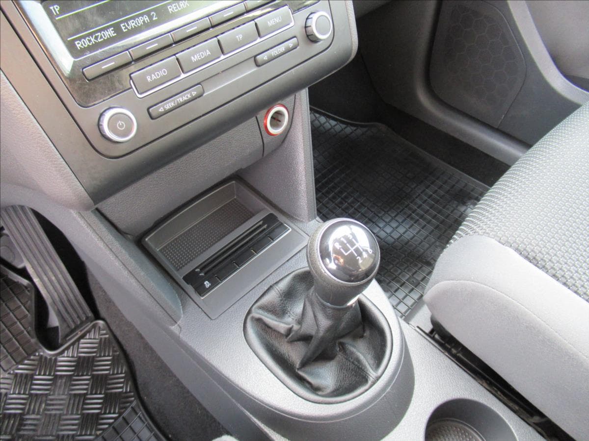 2012 Volkswagen TOURAN - 12