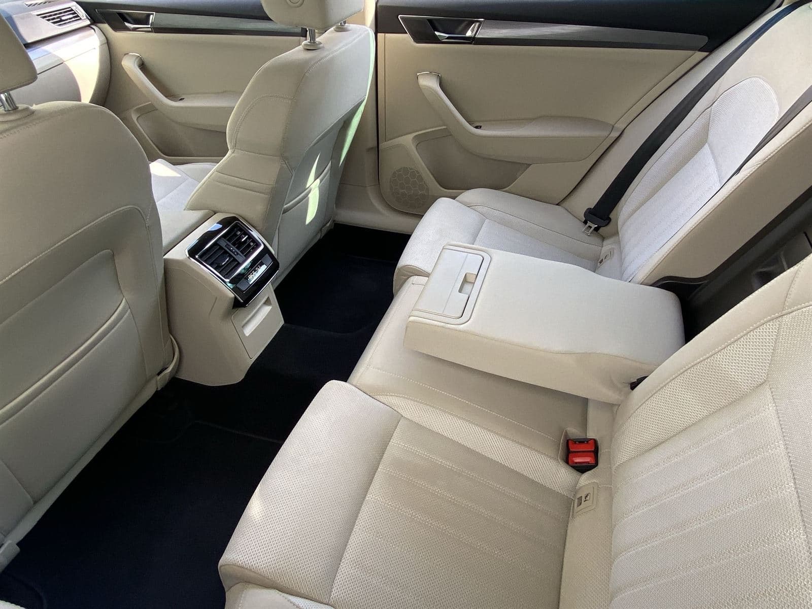 Škoda SUPERB - 9