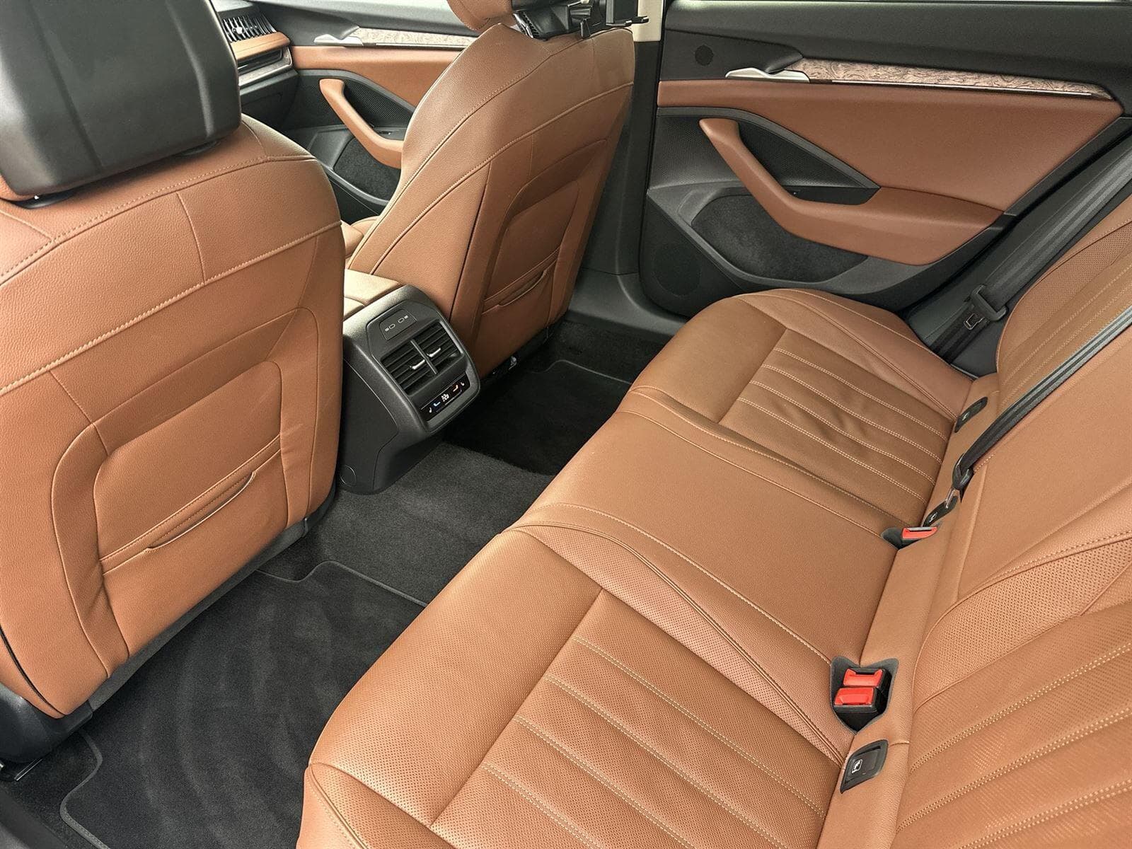 Škoda SUPERB - 8