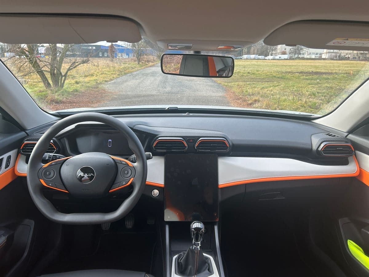 Dongfeng SHINE - 12