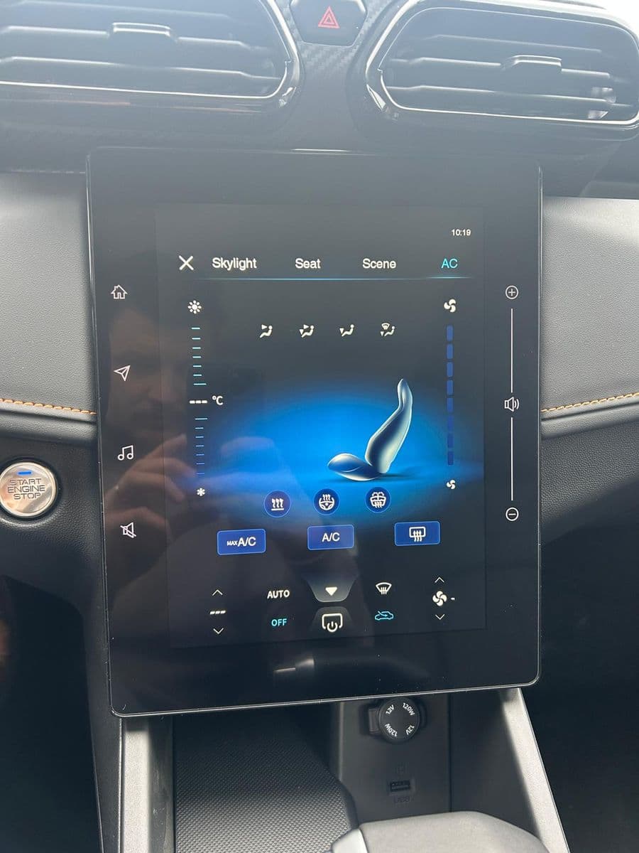 Dongfeng SHINE - 10
