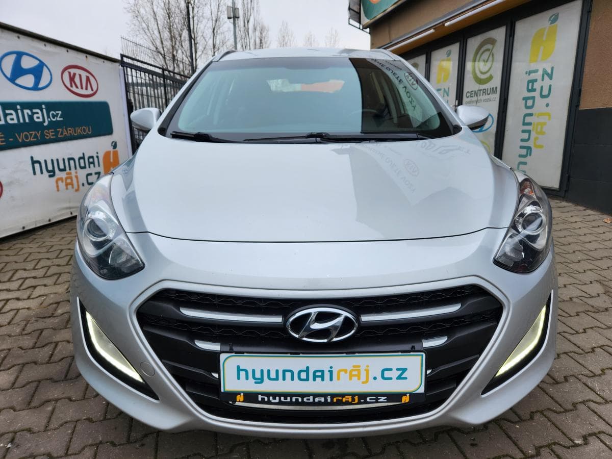 Hyundai i30 1.6-spotř.5l/100km