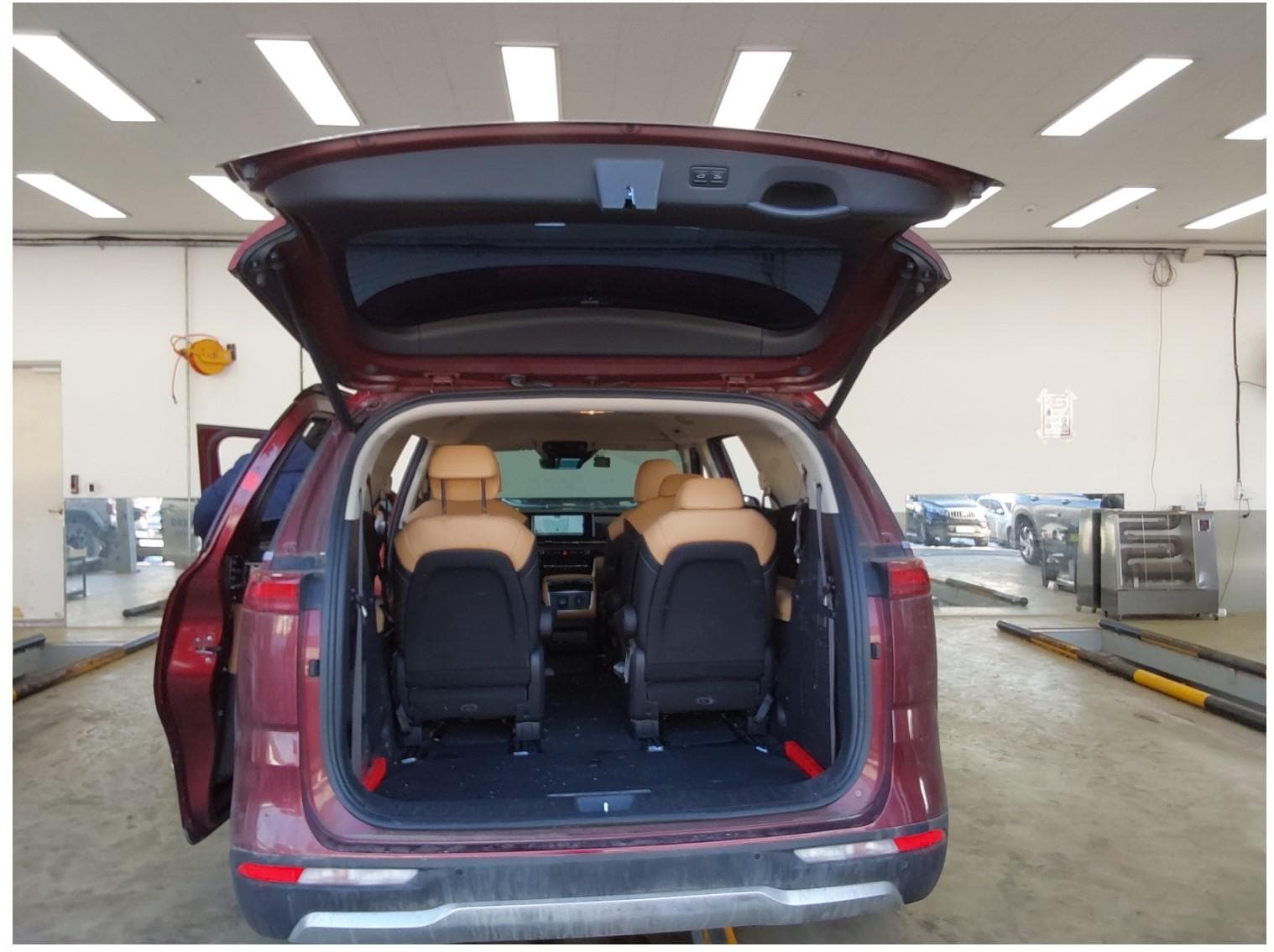 2022 Kia CARNIVAL - 8