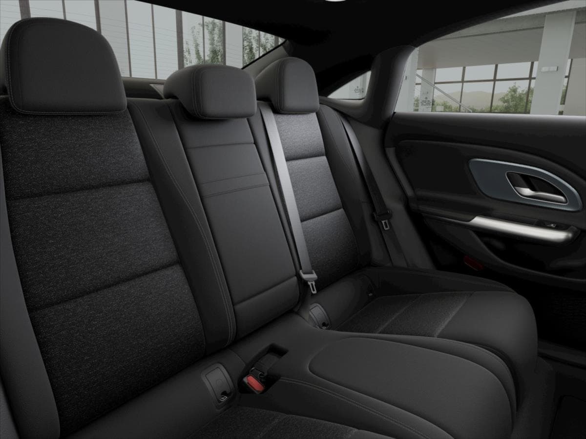 Mercedes-Benz CLA - 8