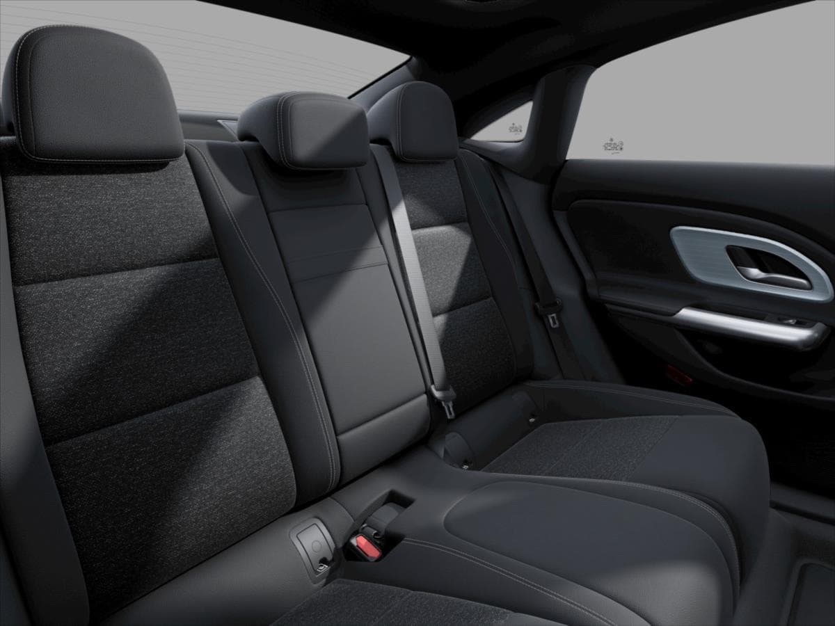 2025 Mercedes-Benz CLA - 8