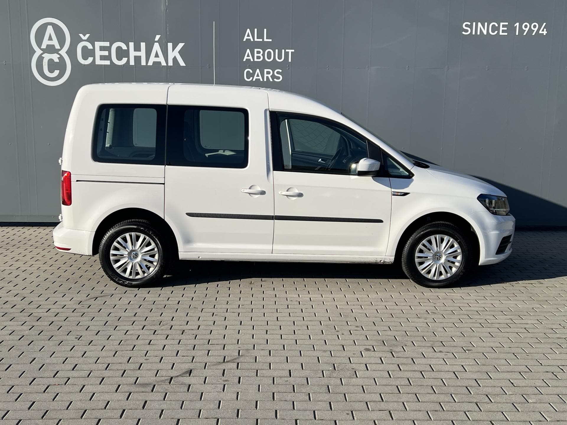 Volkswagen Caddy - 4