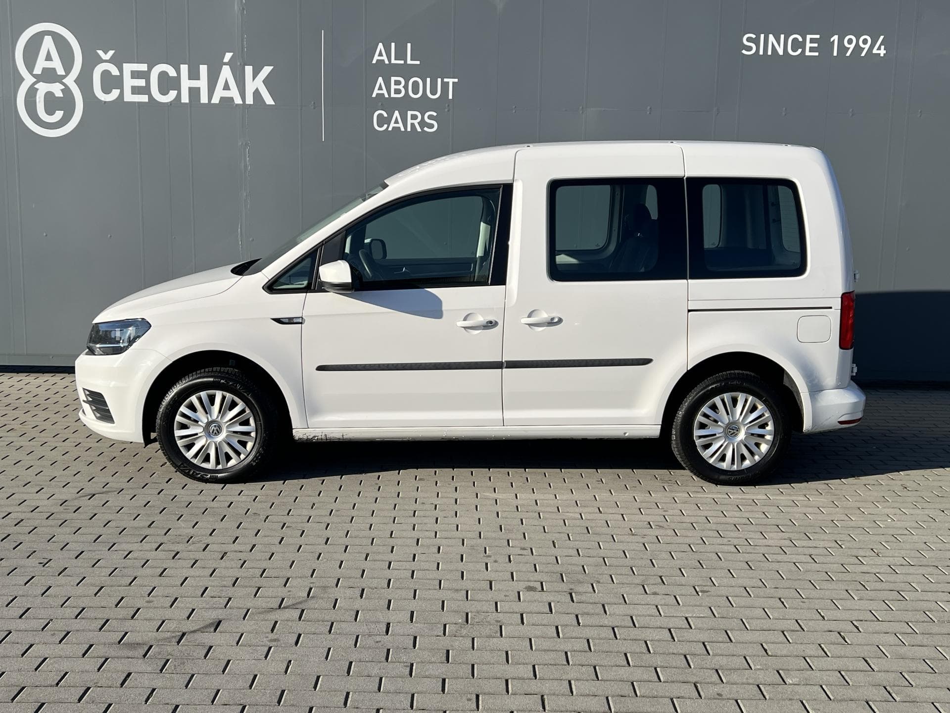 Volkswagen Caddy - 8