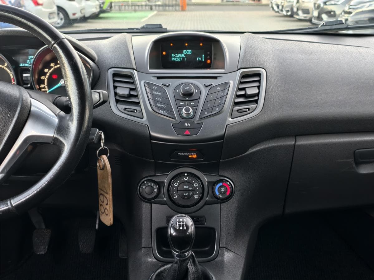 2013 Ford FIESTA - 10