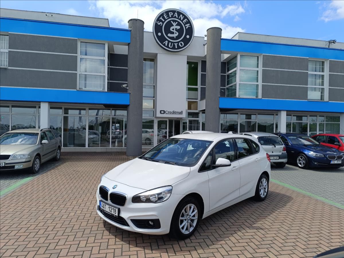 BMW Řada 2 218i Automat Active tourer