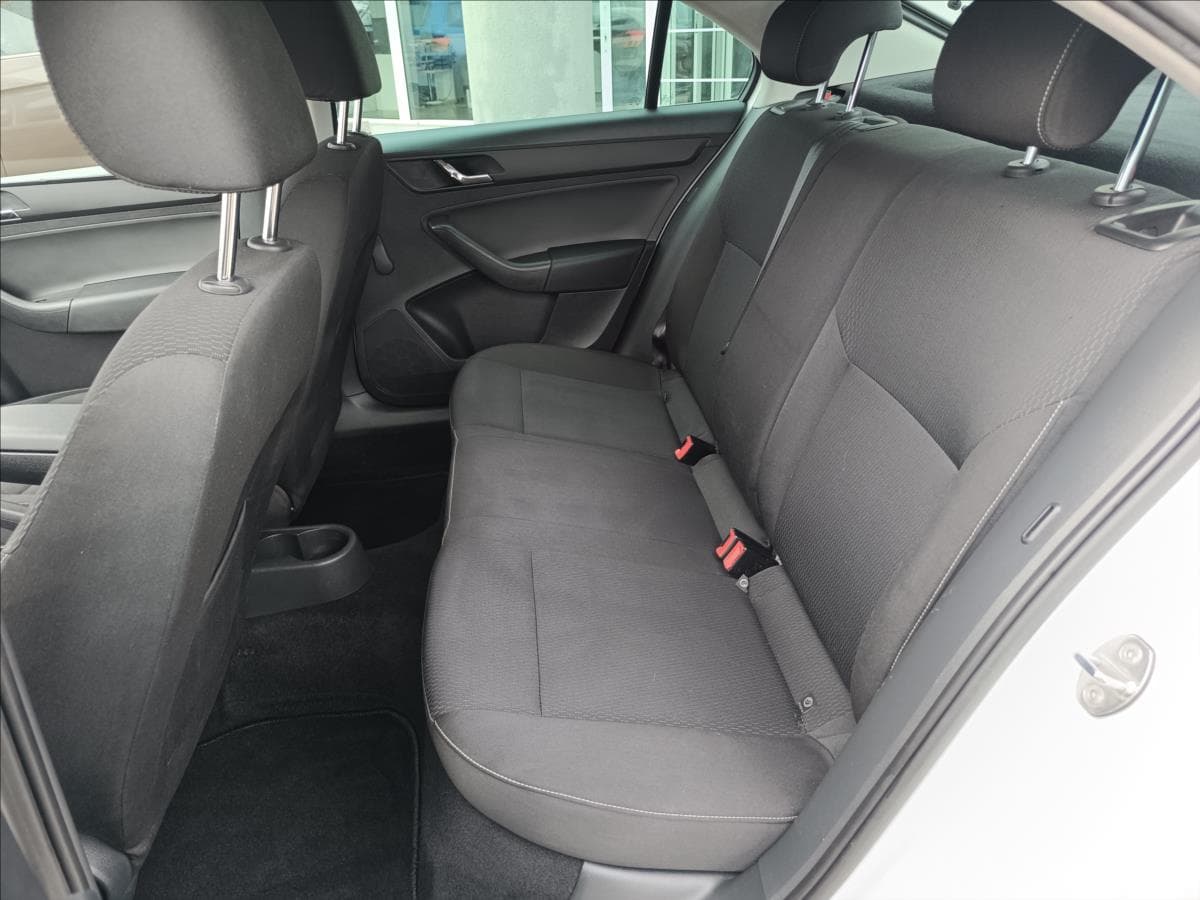 2013 Škoda Rapid - 46