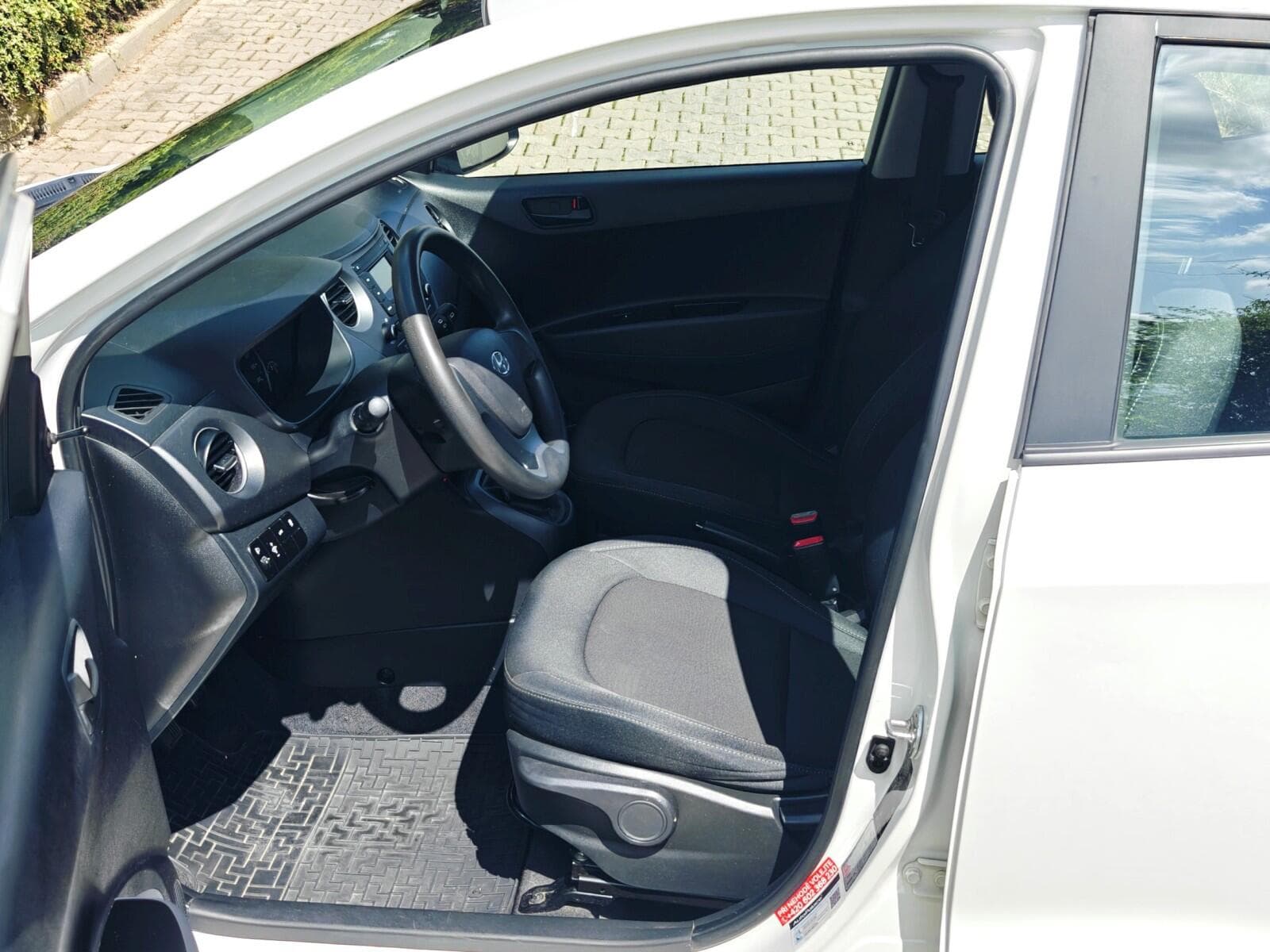 Hyundai i10 - 10