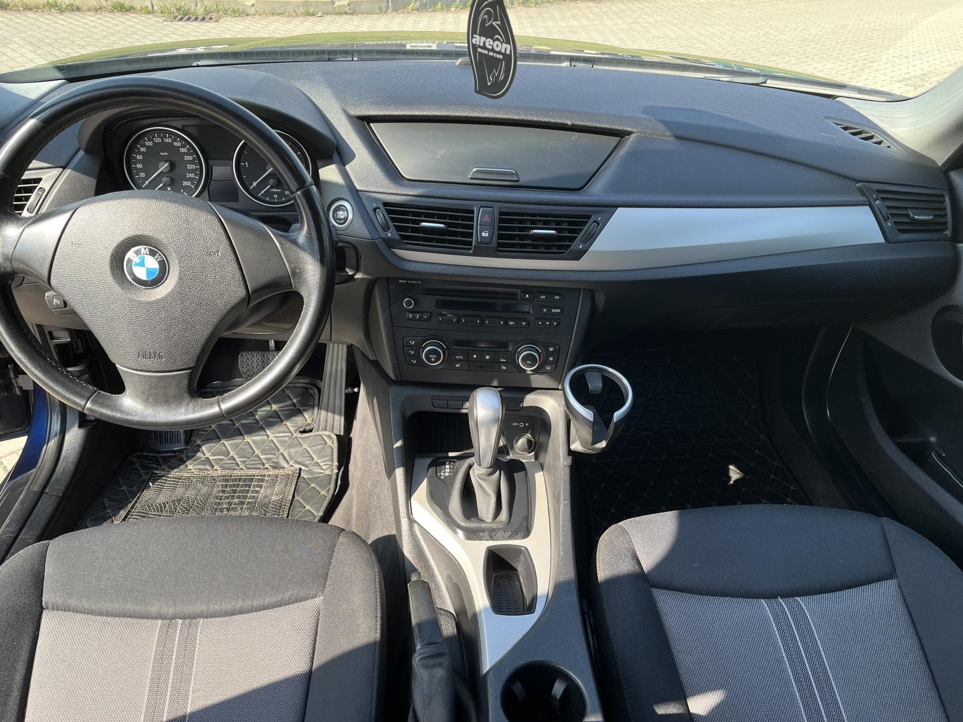 2010 BMW X1 - 232