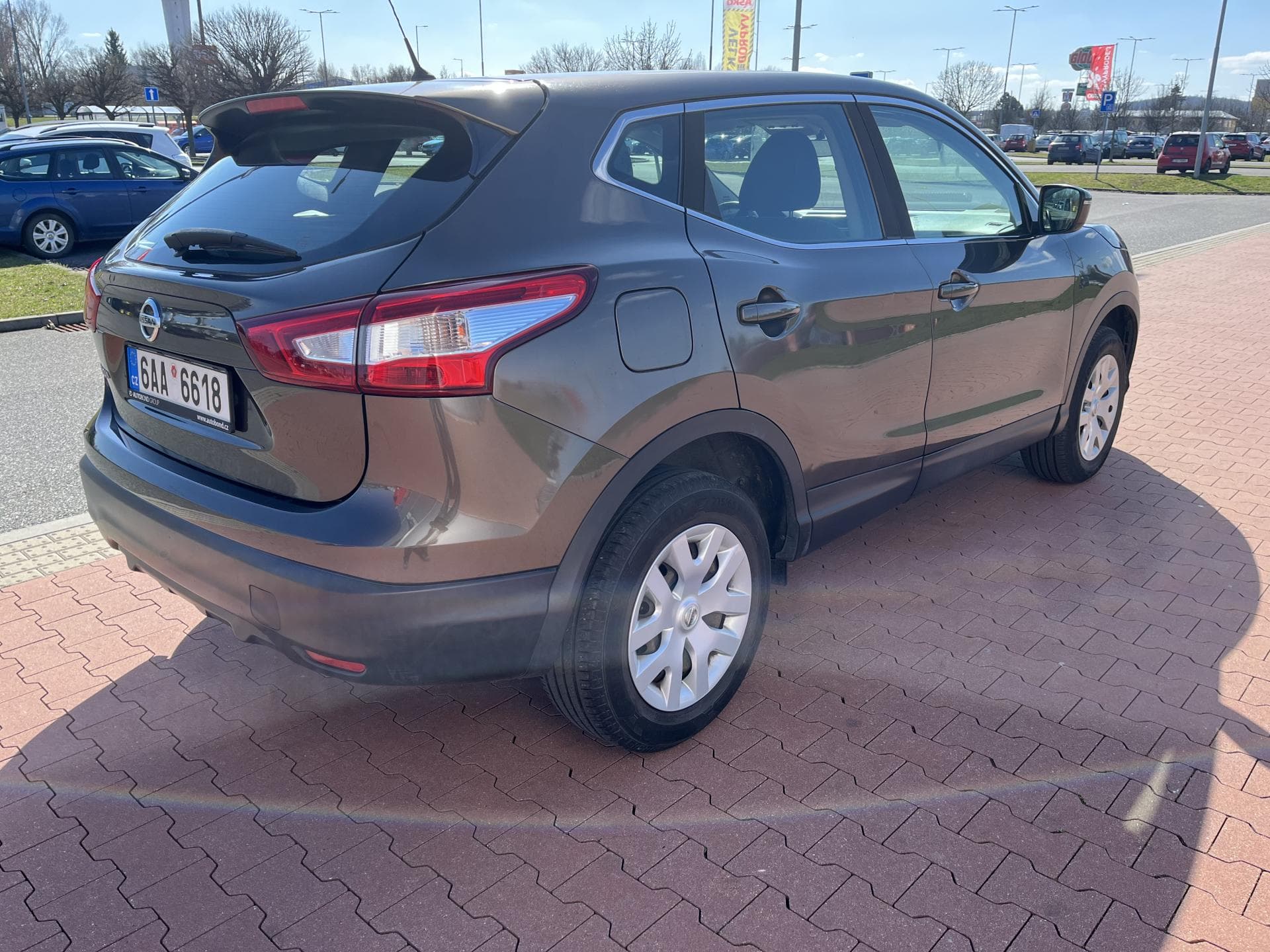 2017 Nissan QASHQAI - 5