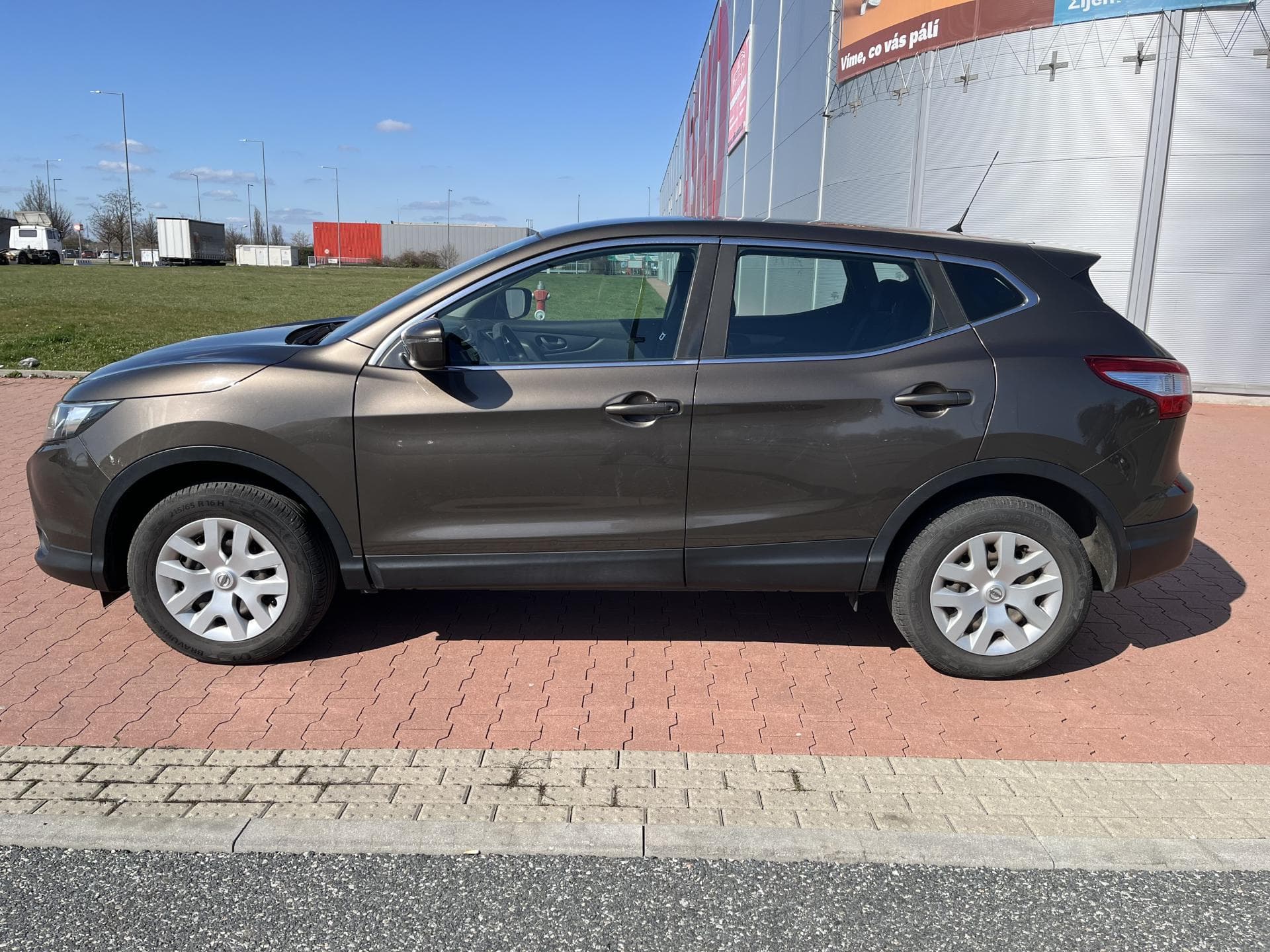 2017 Nissan QASHQAI - 8