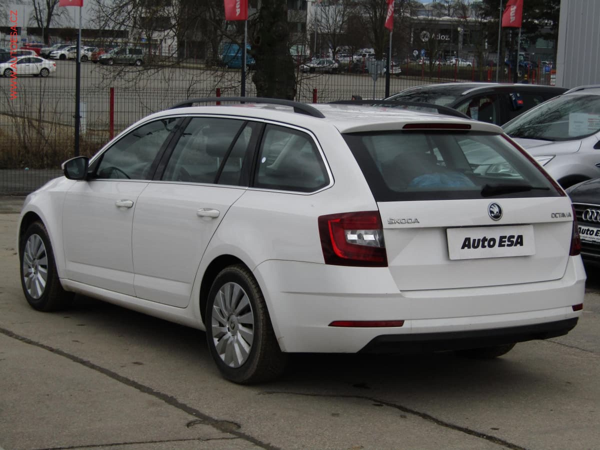 Škoda Octavia - 11