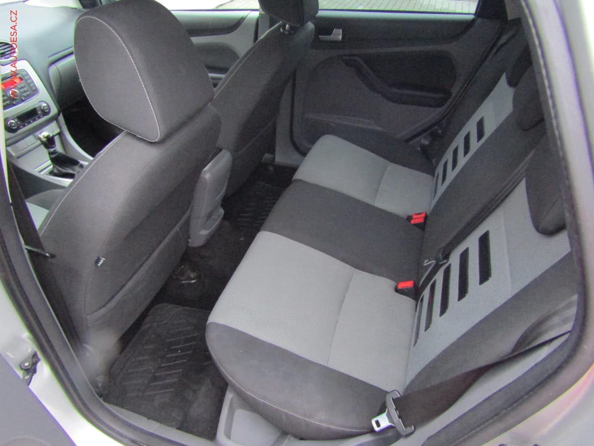 Ford FOCUS - 10
