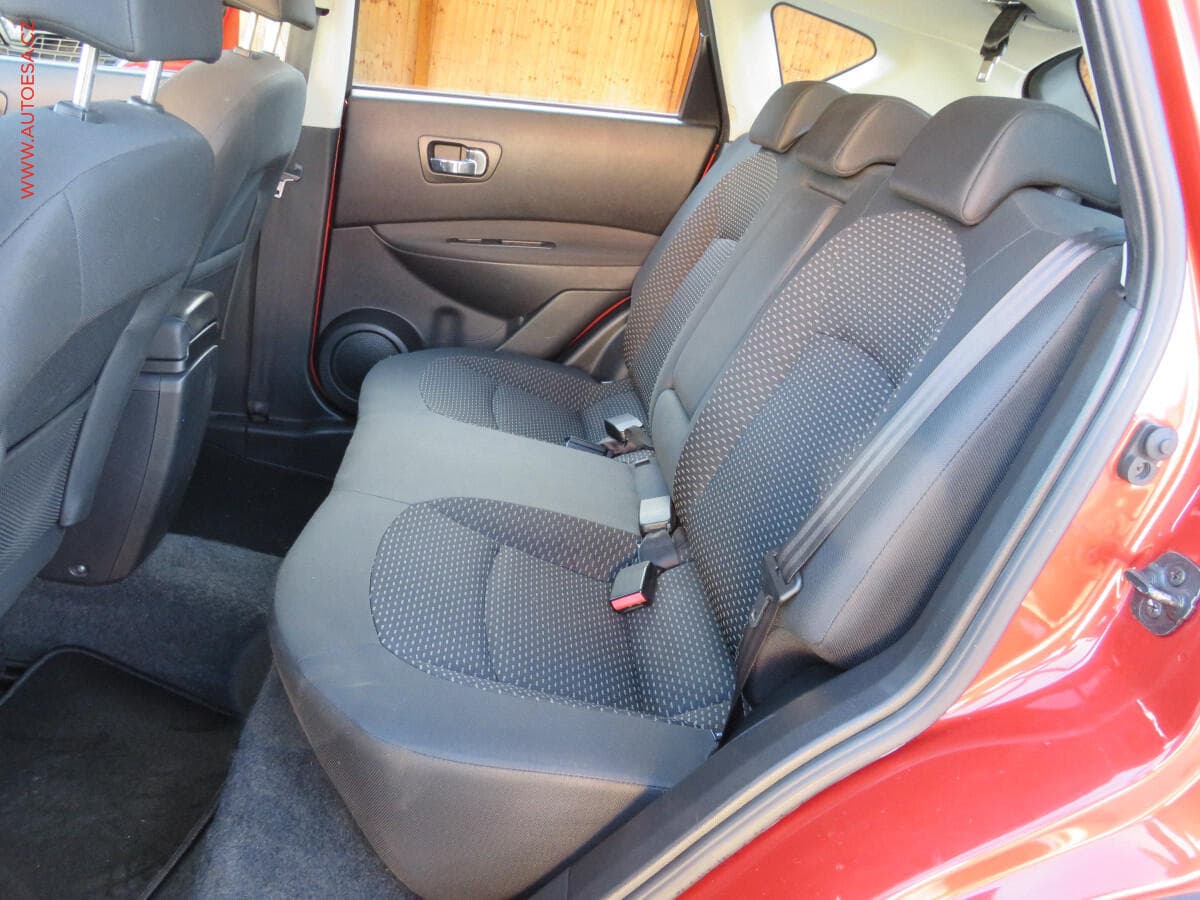 Nissan QASHQAI - 10