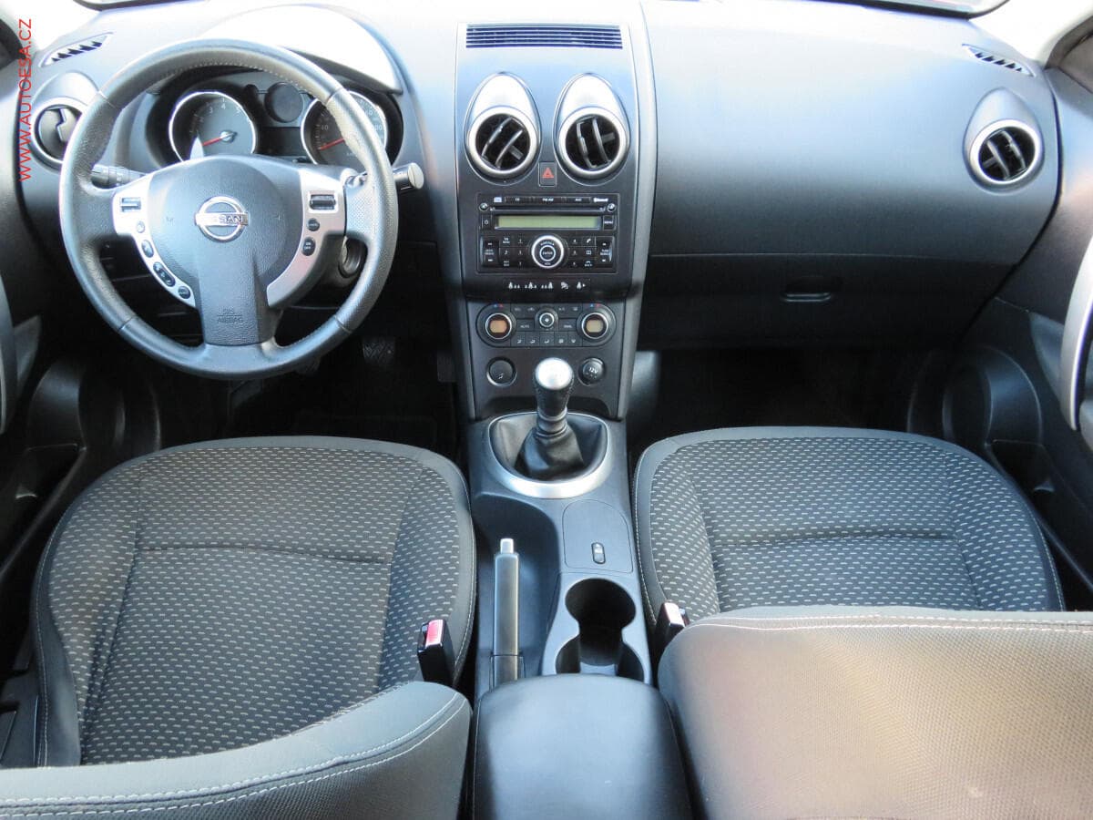 Nissan QASHQAI - 8