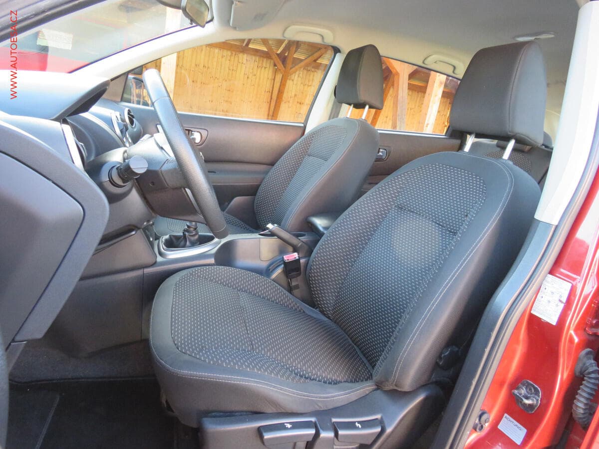 Nissan QASHQAI - 9
