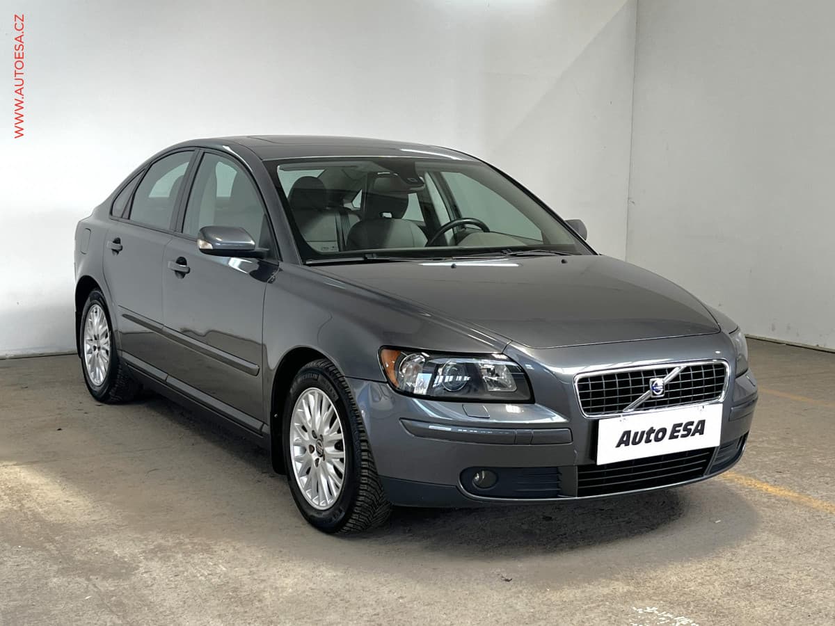 Volvo S40 2.4i, Momentum