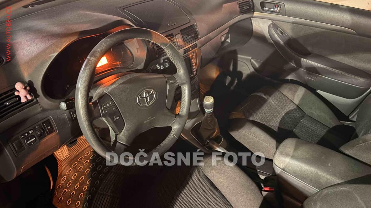 Toyota Avensis - 3