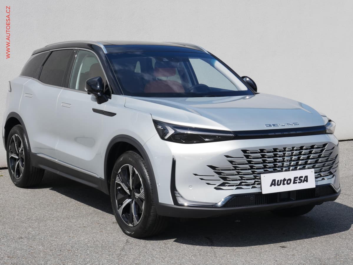 BAIC X75 1.5T, ČR, AT, LED, panorama