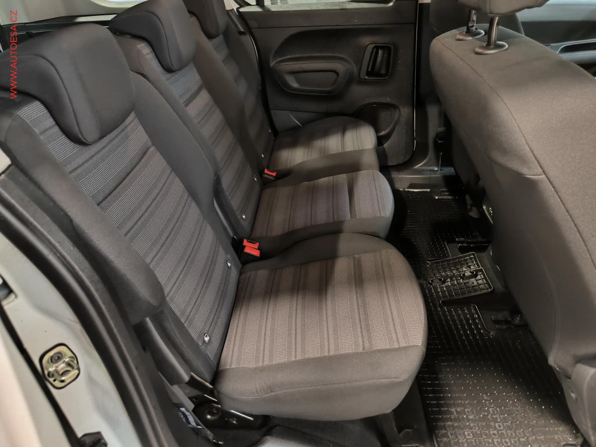 Opel COMBO - 11