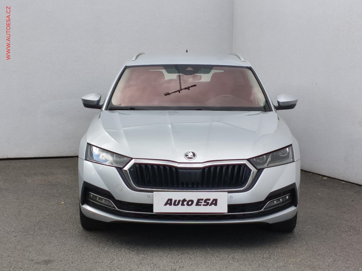 Škoda OCTAVIA - 2