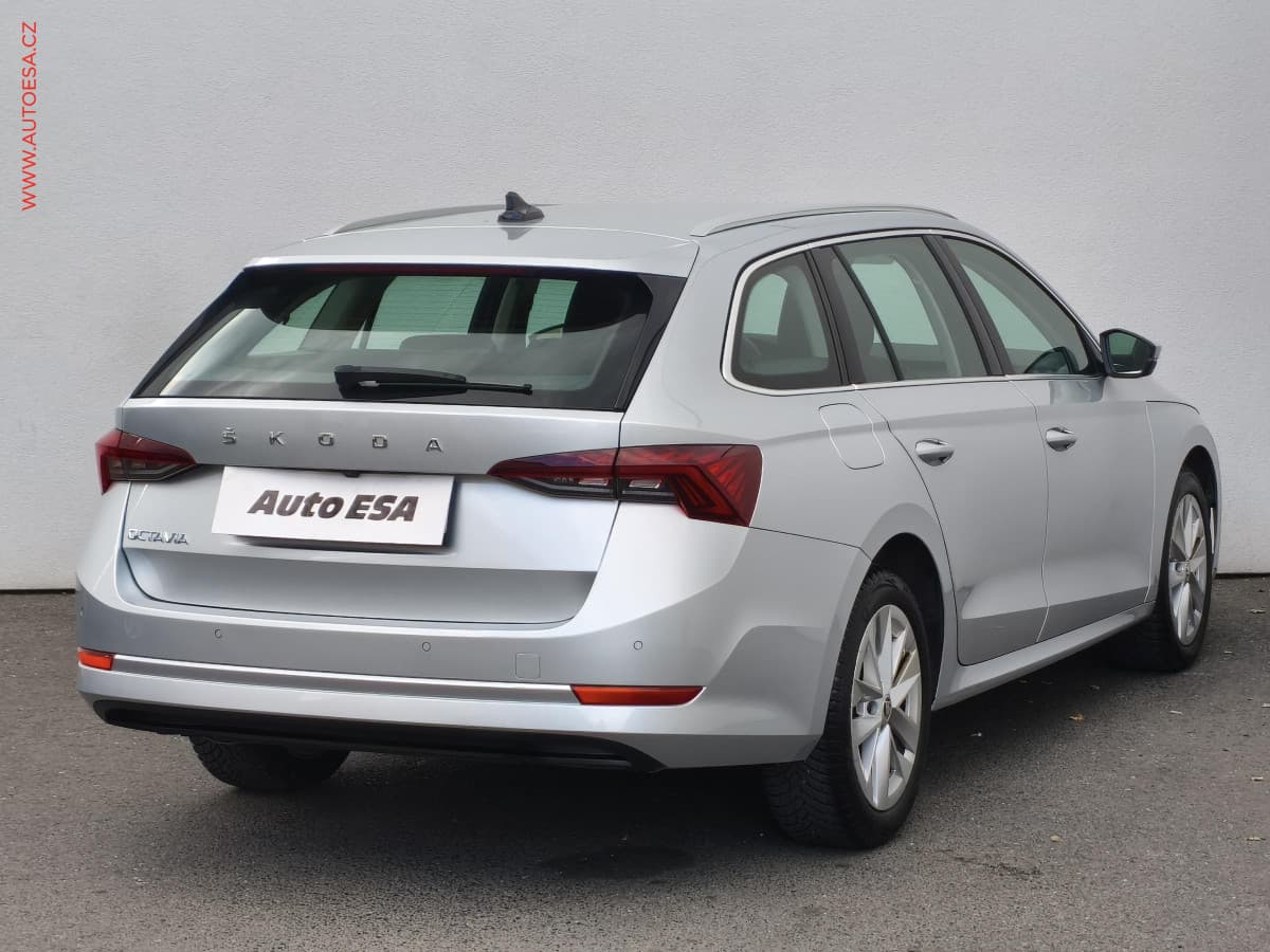 Škoda OCTAVIA - 4