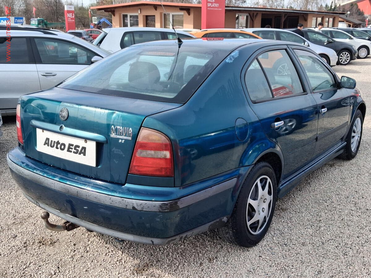 Škoda OCTAVIA - 4