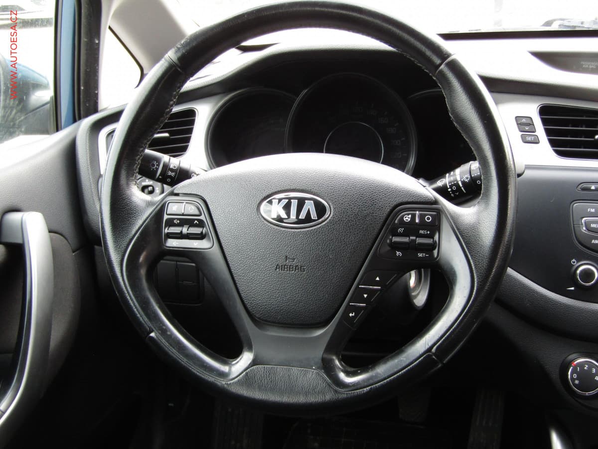 Kia Cee'd - 23