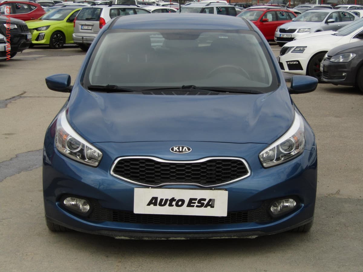 Kia Cee'd - 3