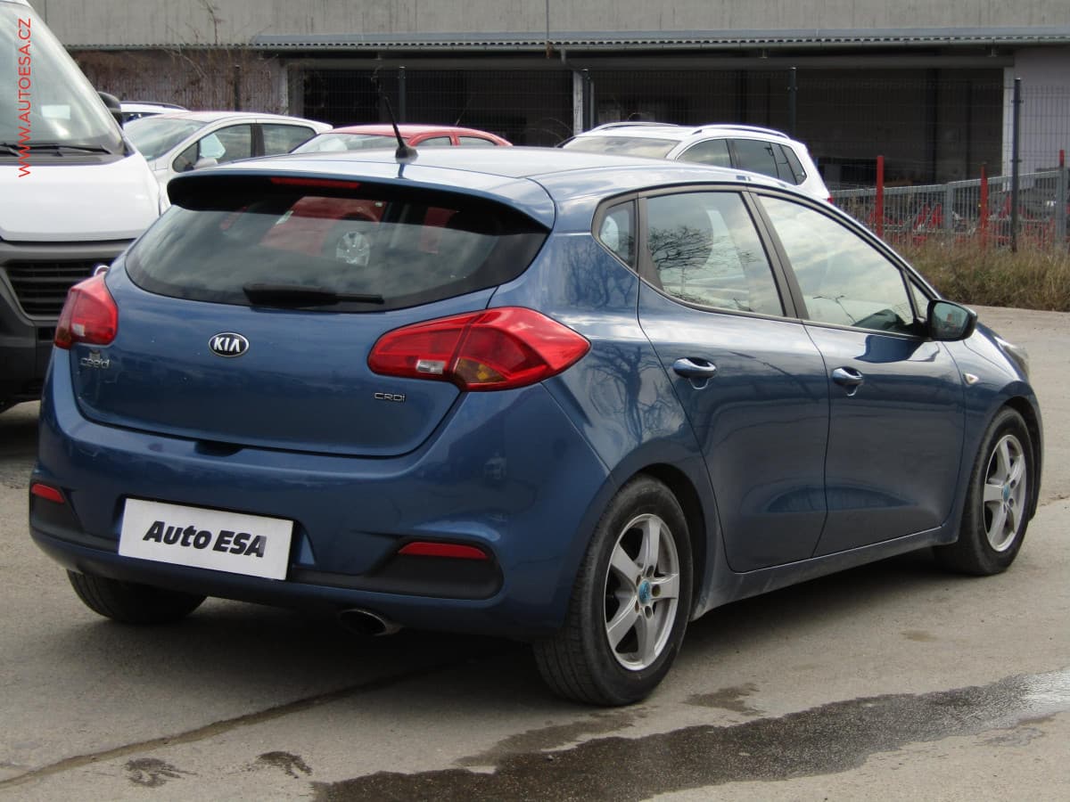 Kia Cee'd - 7
