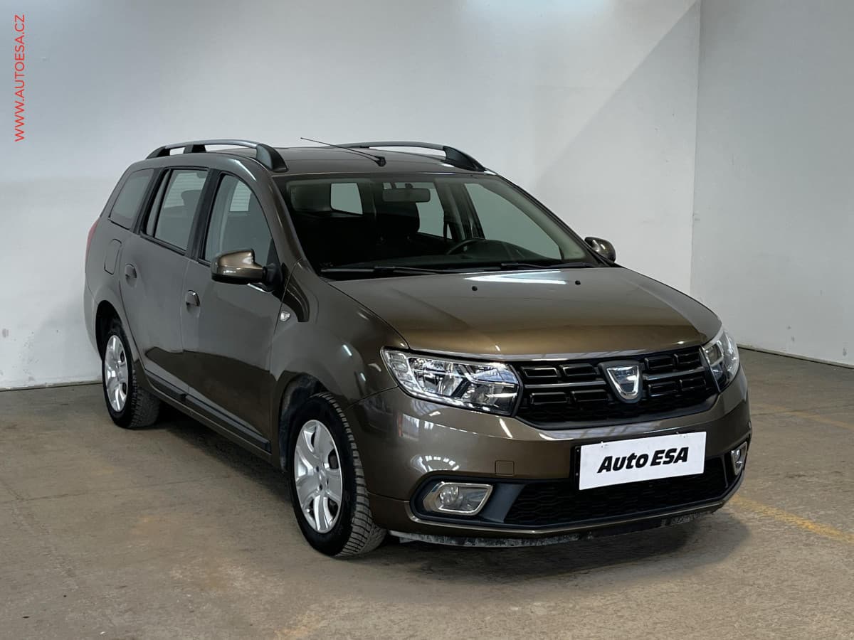Dacia Logan 0.9TCe, Laureate, navi