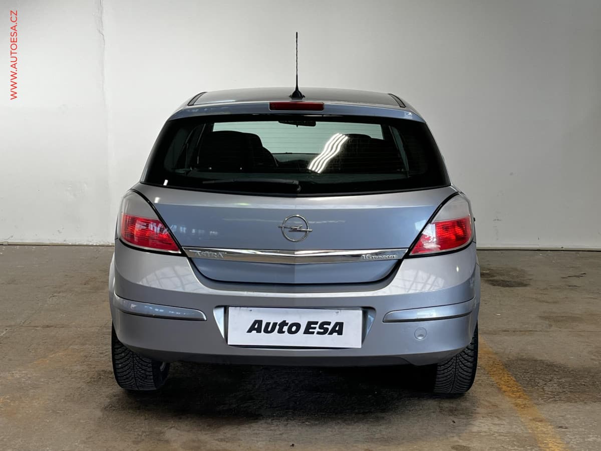 Opel ASTRA - 5