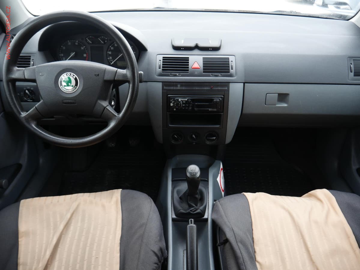 Škoda FABIA - 8