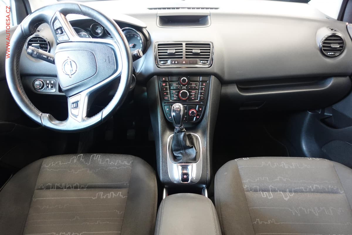 Opel MERIVA - 8