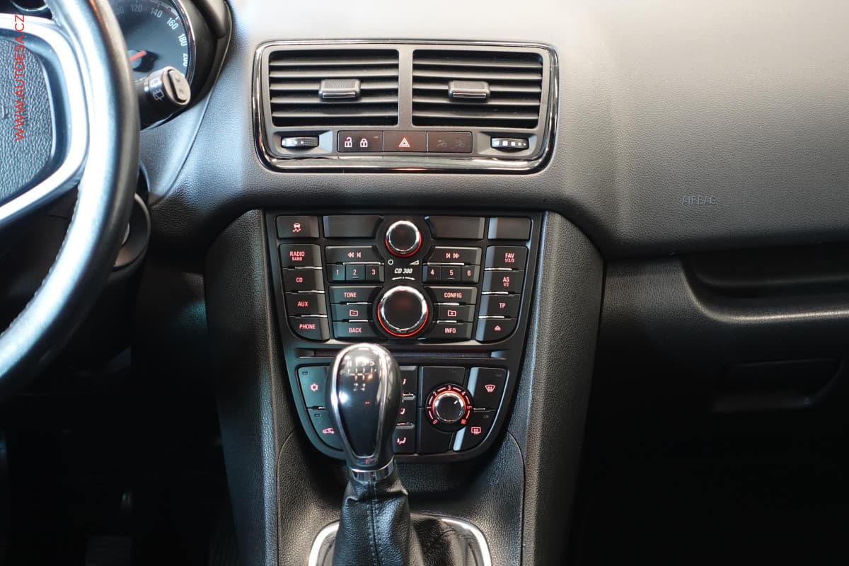 Opel MERIVA - 9