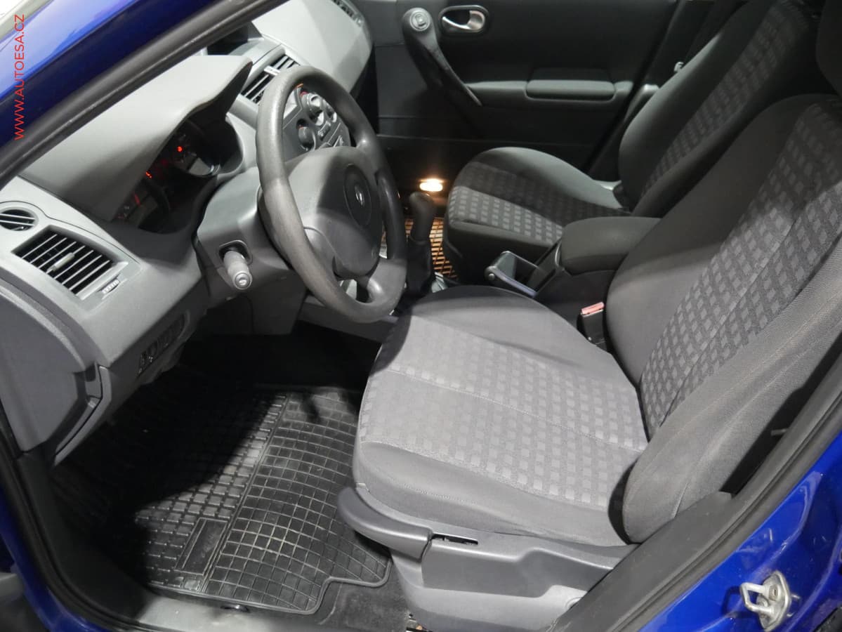 Renault MEGANE - 9