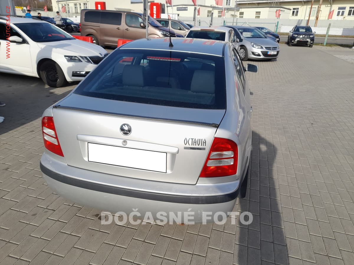 Škoda OCTAVIA - 2