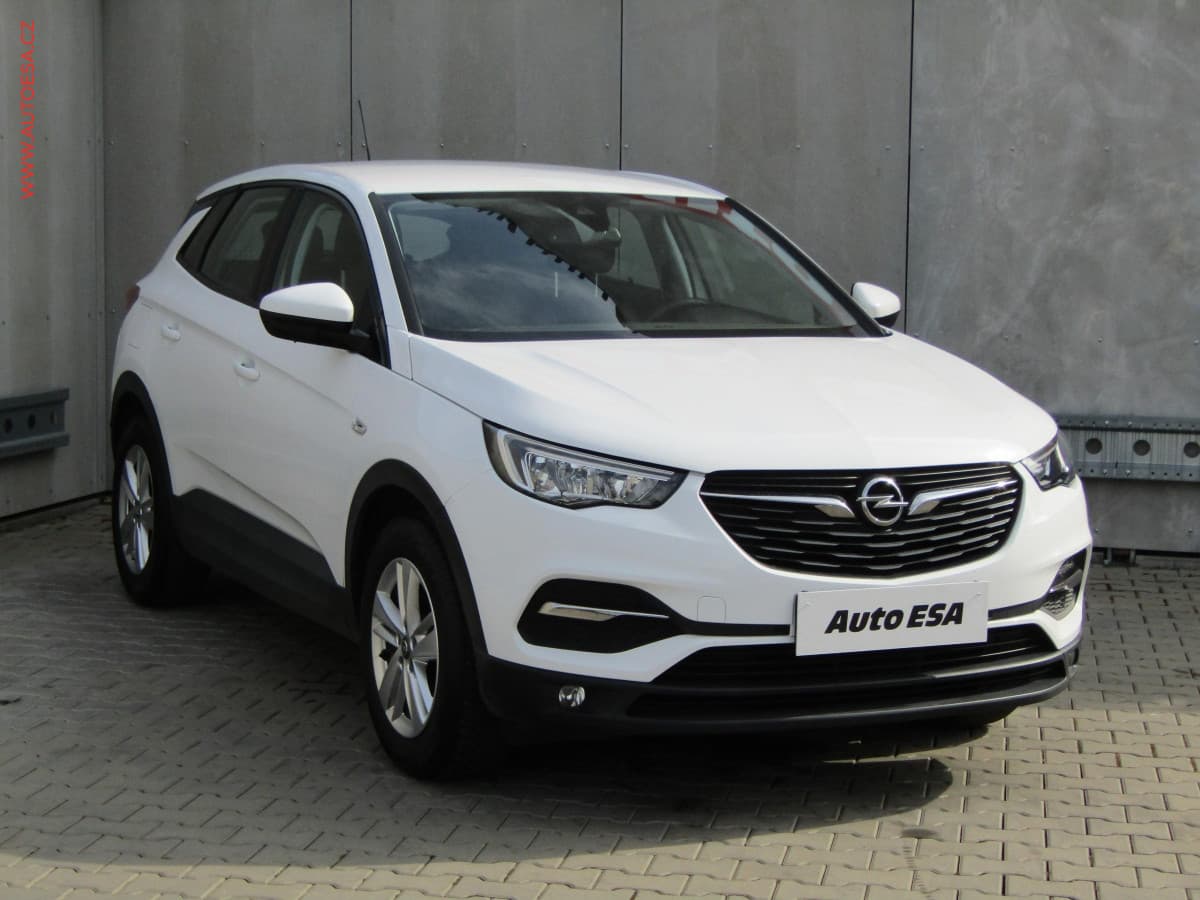 Opel Grandland X 1.2T, ČR