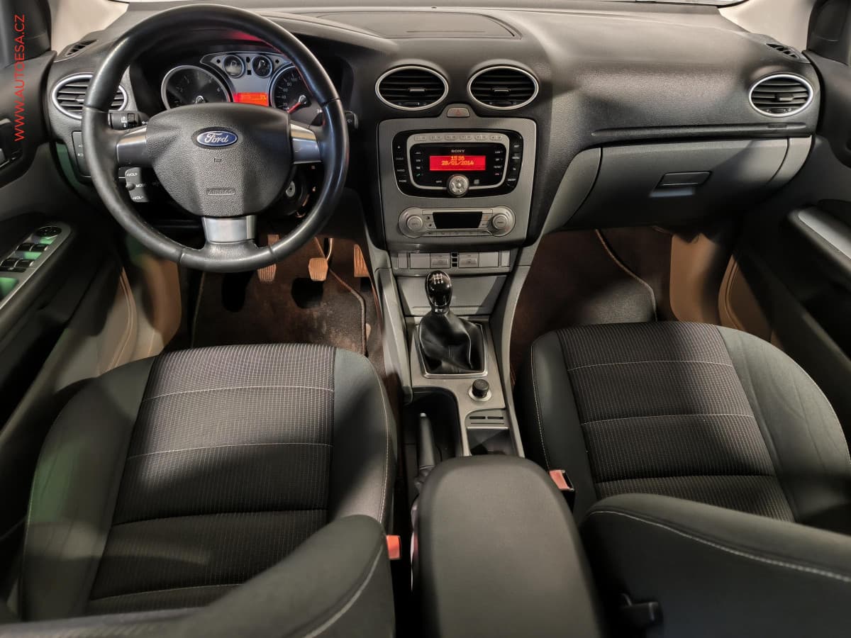 Ford Focus - 8