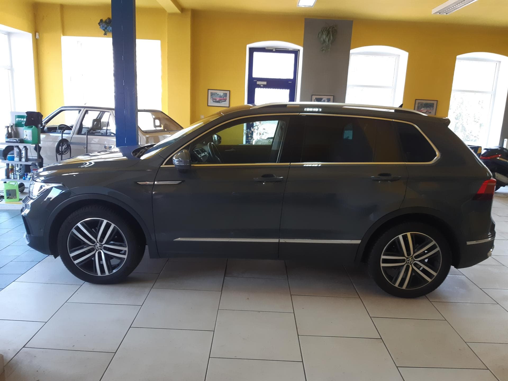 2020 Volkswagen Tiguan - 4