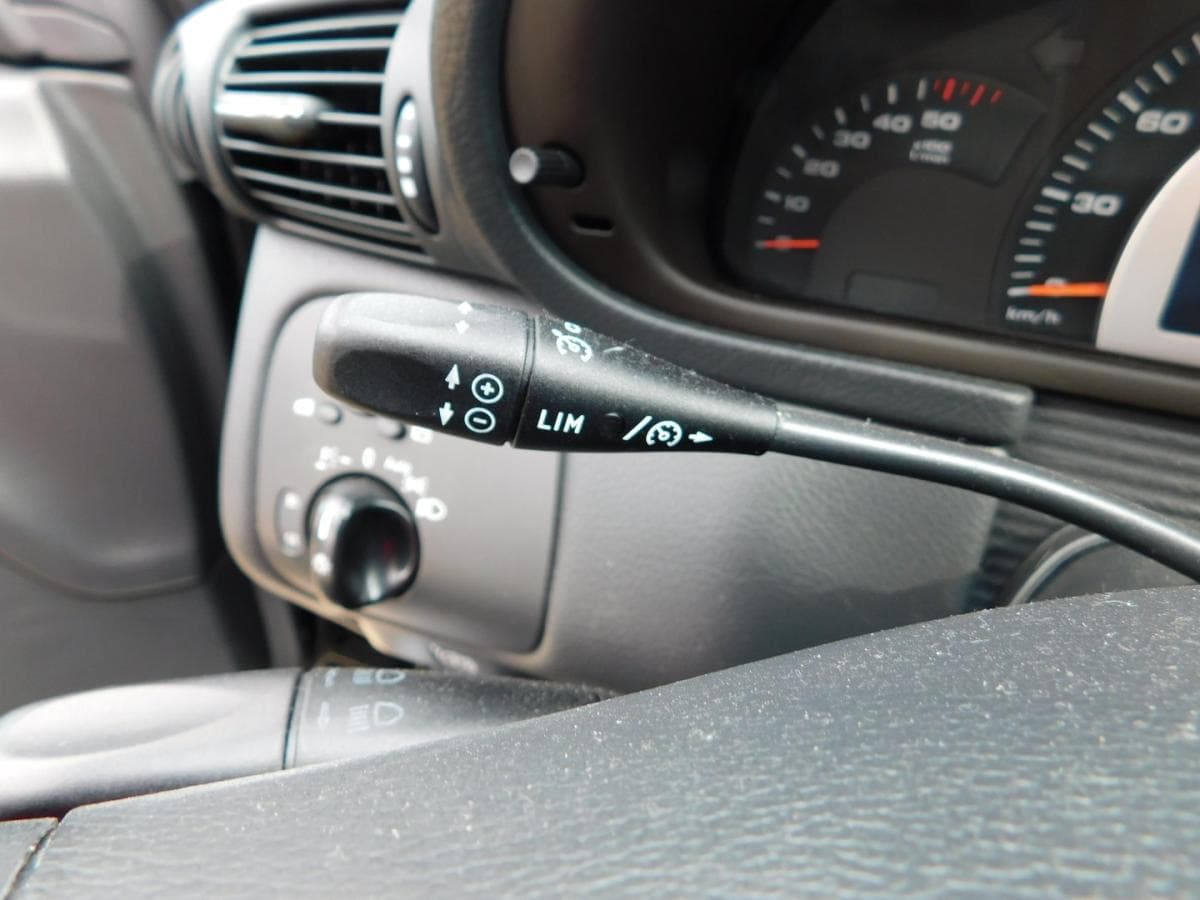 Mercedes-Benz C-Class - 12