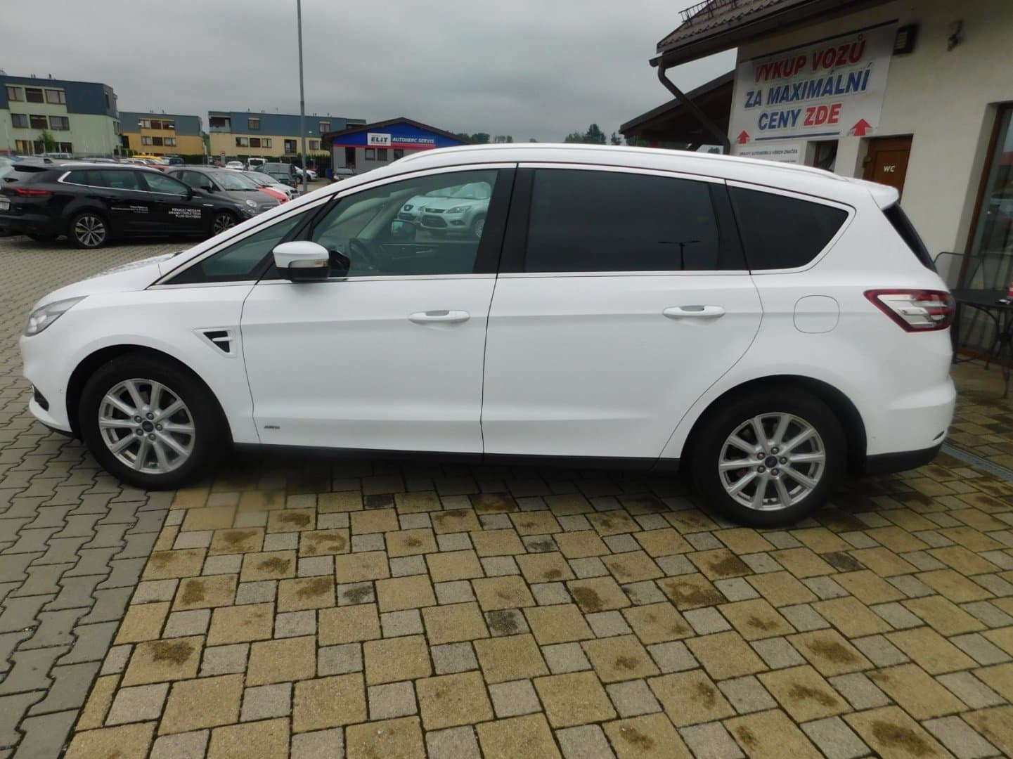 Ford S-Max - 6