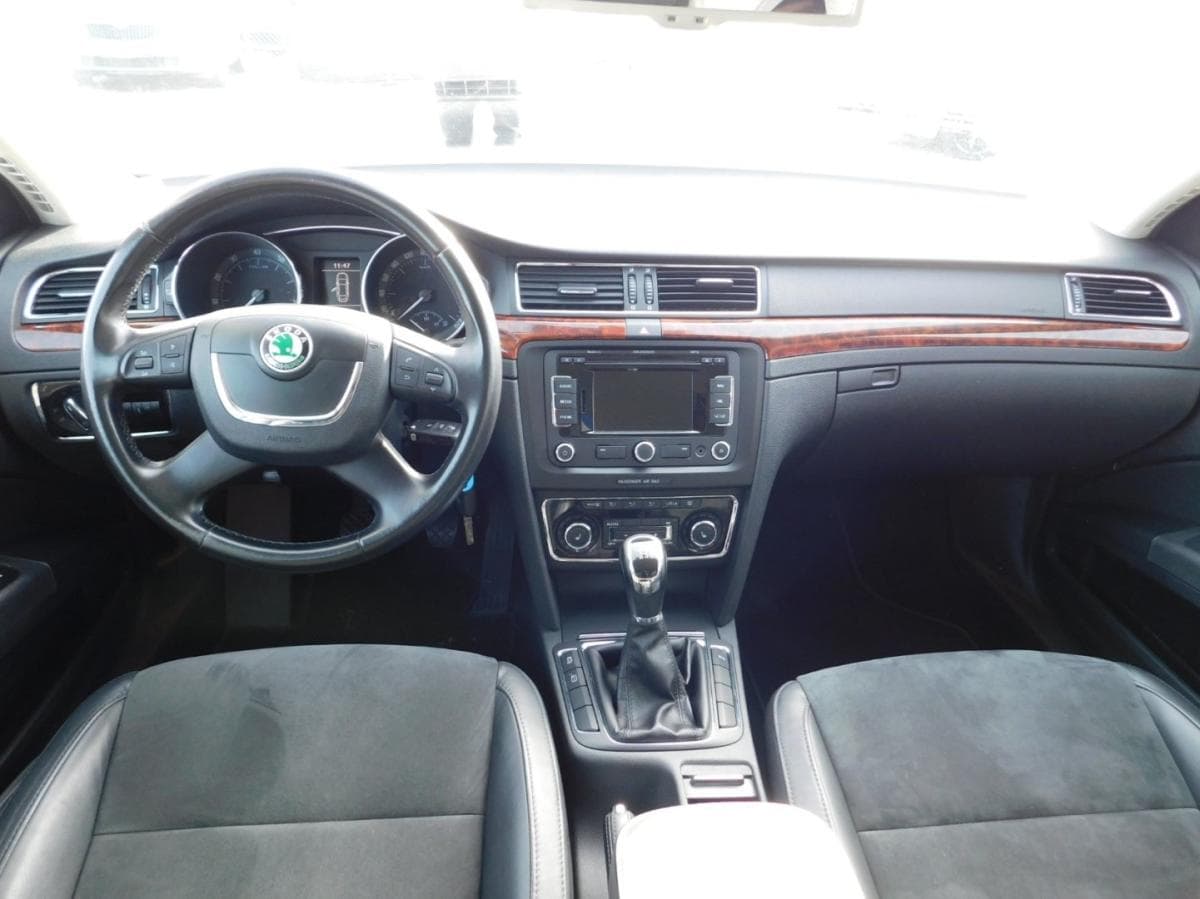 Škoda Superb - 7
