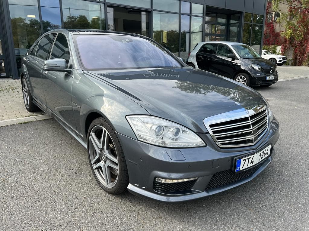 2009 Mercedes-Benz S-Class - 2